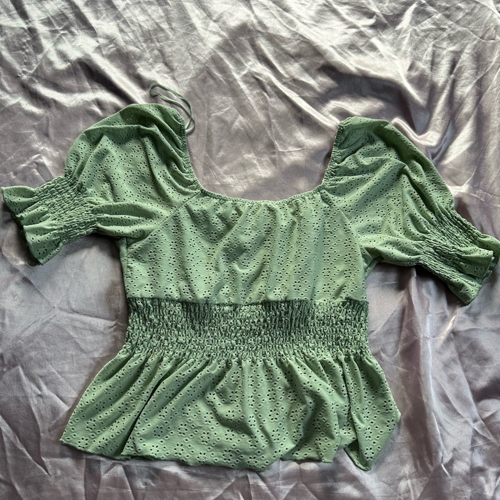 Urban Romantics puffed sleeves top | women’s large